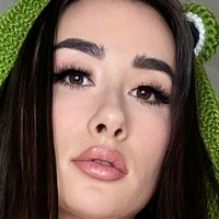 Olivia Petrov Naakt