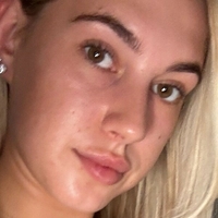 Oliviaus Naakt