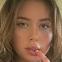 Orlamelissaa Naakt