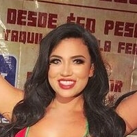 Priscilla Stephanie Naakt
