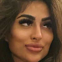 Priya Yasmin X Naakt