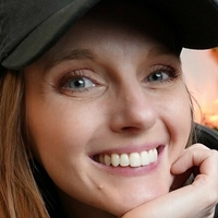 Protect_The_Om Naakt