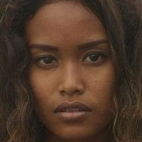Putri Naakt