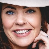 Rachel Tucker Naakt