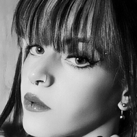 raziri Naakt