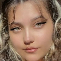 RED Mariana Naakt