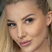 Roccogirl / cholewalaura Naakt