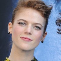 Rose Leslie Naakt