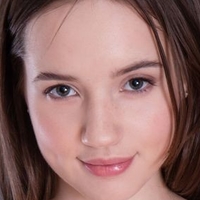 Sabrina Young Naakt