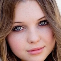 Sammi Hanratty Naakt