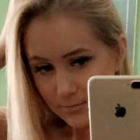 Sara D Naakt