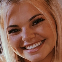 Sara K Naakt