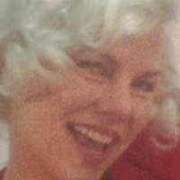 Sara Stockbridge Naakt