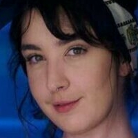 Sarah Button Naakt