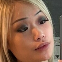 Sarina Song Naakt