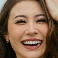 Sasha Emiri Naakt