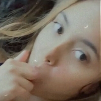 Shari G Naakt