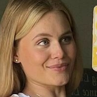 Shea Spence Naakt