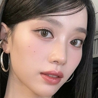 Shen Xiaoting Naakt