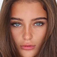 Sophi Knight Naakt