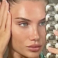 Sophie Nicole Naakt