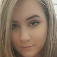 stellz Naakt
