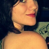 Syefly Naakt