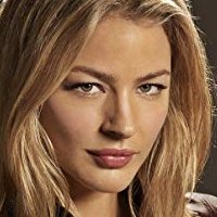 Tabrett Bethell Naakt