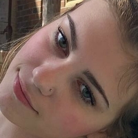 Talea Naakt