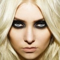 Taylor Momsen Naakt