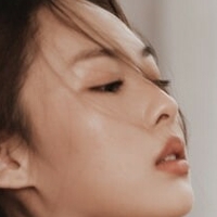 Tharinton Donmuenstri Naakt