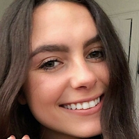 Theresa Naakt