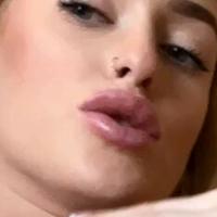 Tiauna Riley Naakt