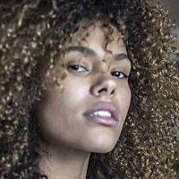 Tina Kunakey Naakt