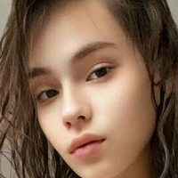 tinyellie Naakt