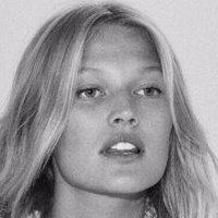 Toni Garrn Naakt