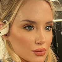 Valerie Cody Naakt