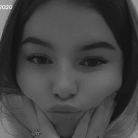 valya_ Naakt