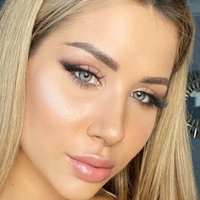 Vlada Miravi Naakt