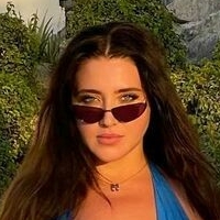 Vyeta Mustafina Naakt