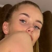 Whitebaby18 Naakt