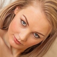 Whitney Young Naakt