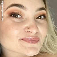 xxxsabrinamay Naakt