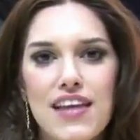 Yasmin Mitri Naakt