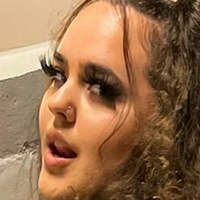 Yumi Analiyah Naakt