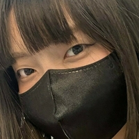 yumidances Naakt
