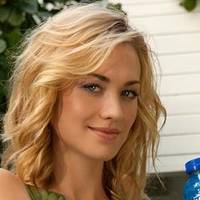 Yvonne Strahovski Naakt