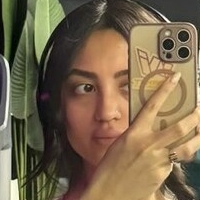 Zareth Alcantar Naakt