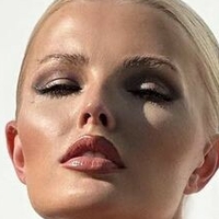 Zienna Sonne Naakt