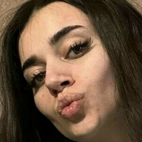 zina_first_kiss Naakt